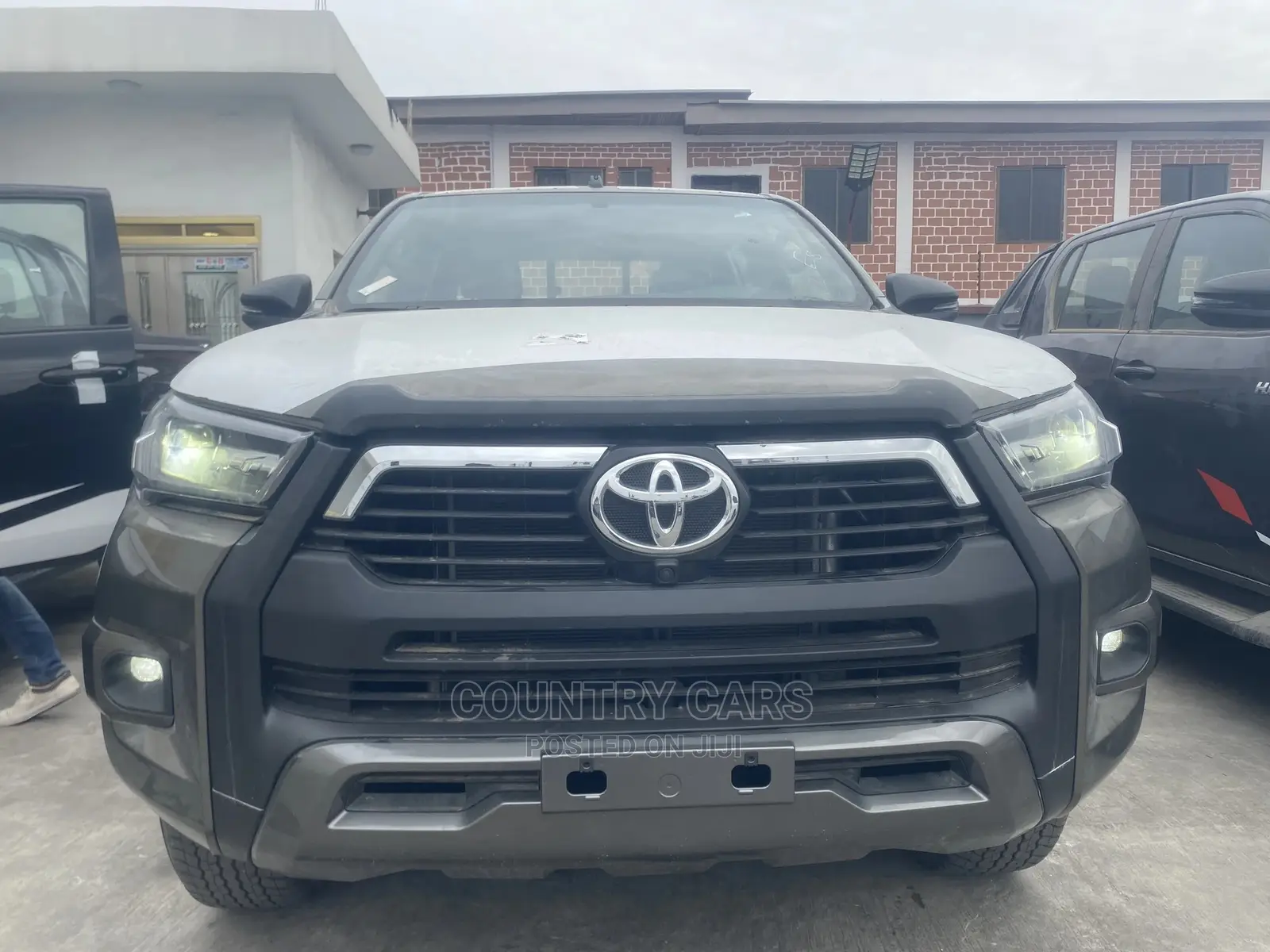 Toyota Hilux 2022 Green
