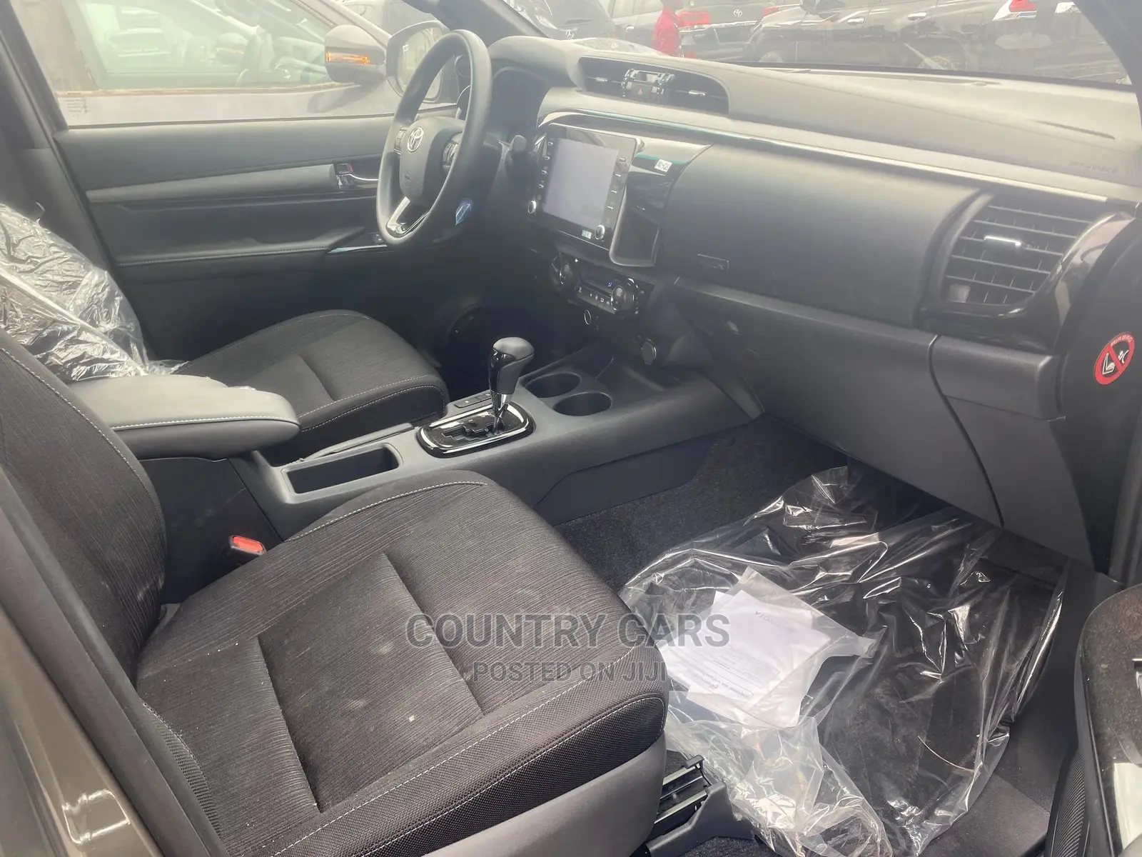 Toyota Hilux 2022 Green
