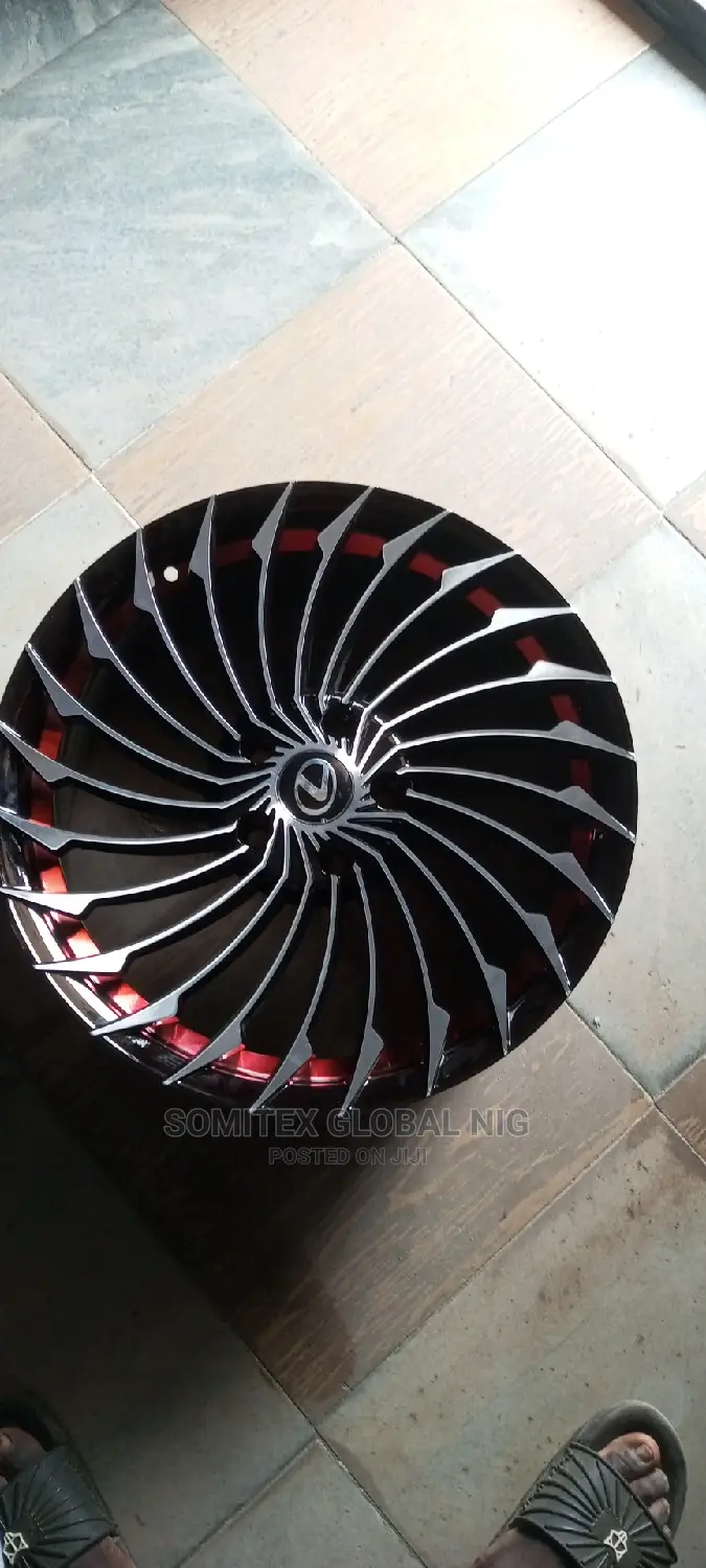 Alloyed Rim Lexus!