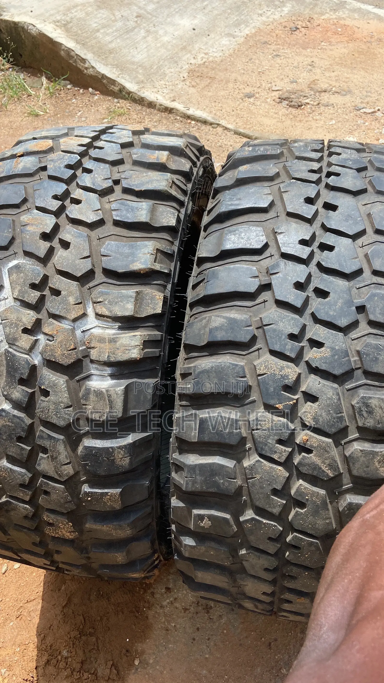 33x12.50R20LT for Trucks