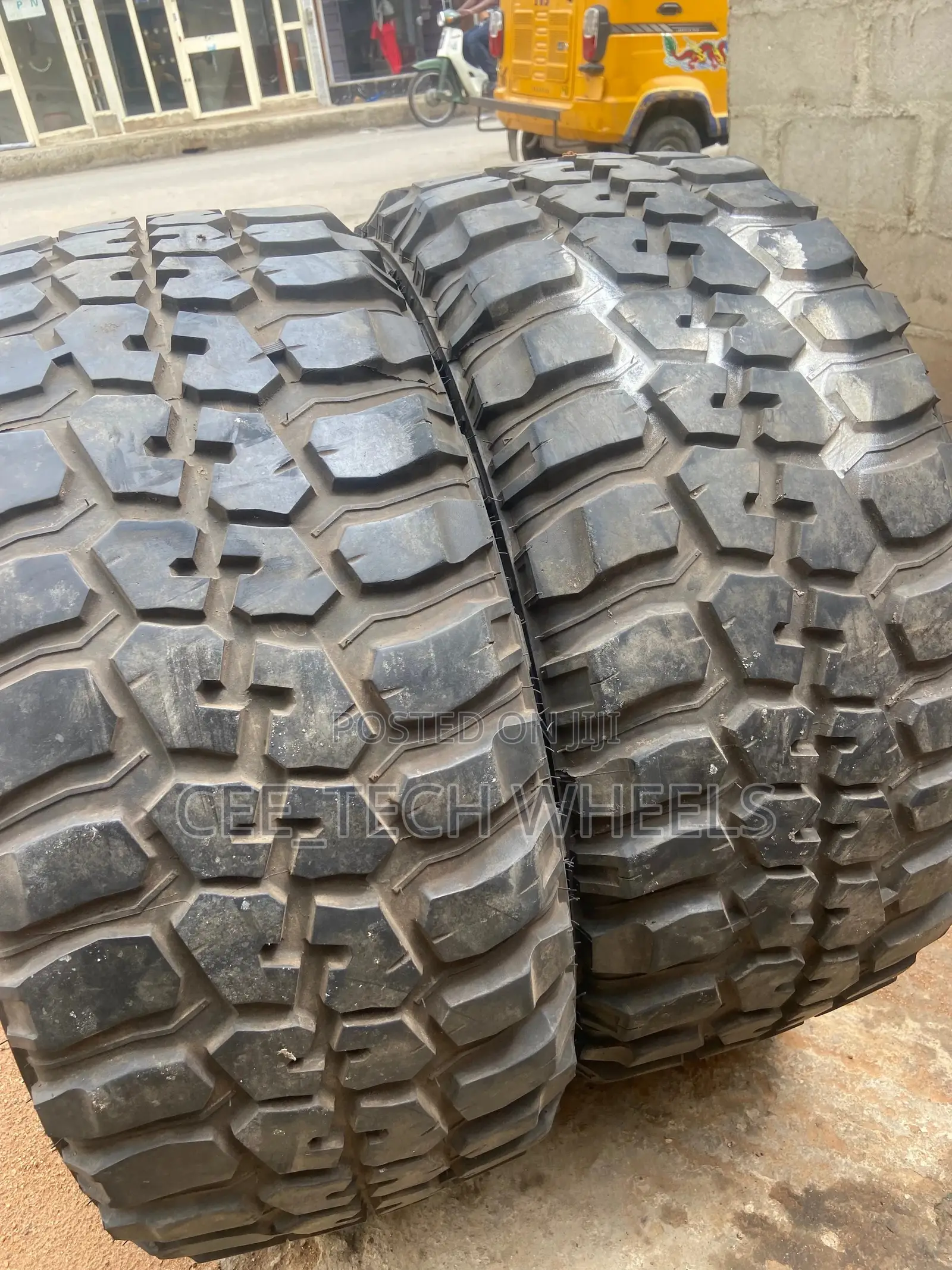 33x12.50R20LT for Trucks
