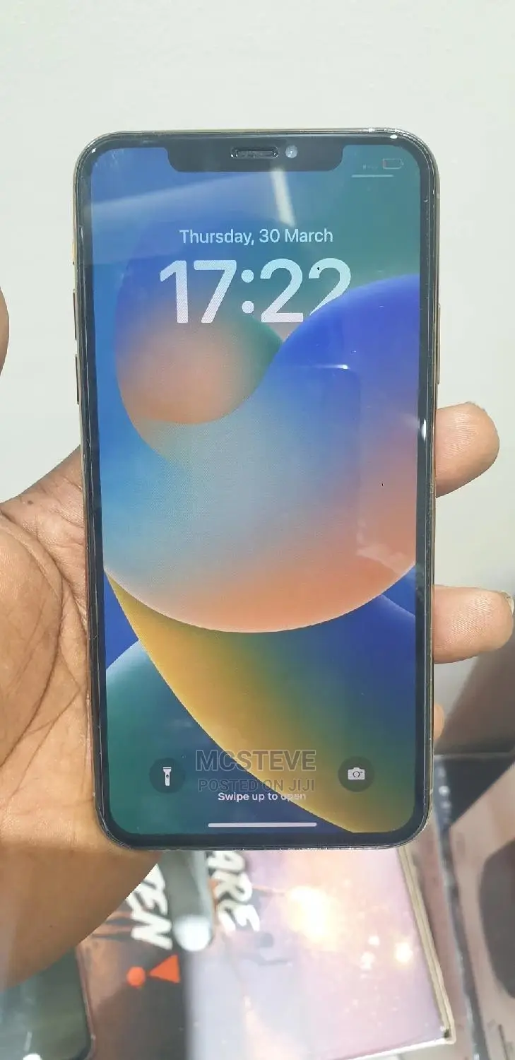 Apple iPhone 11 Pro Max 64 GB Gold