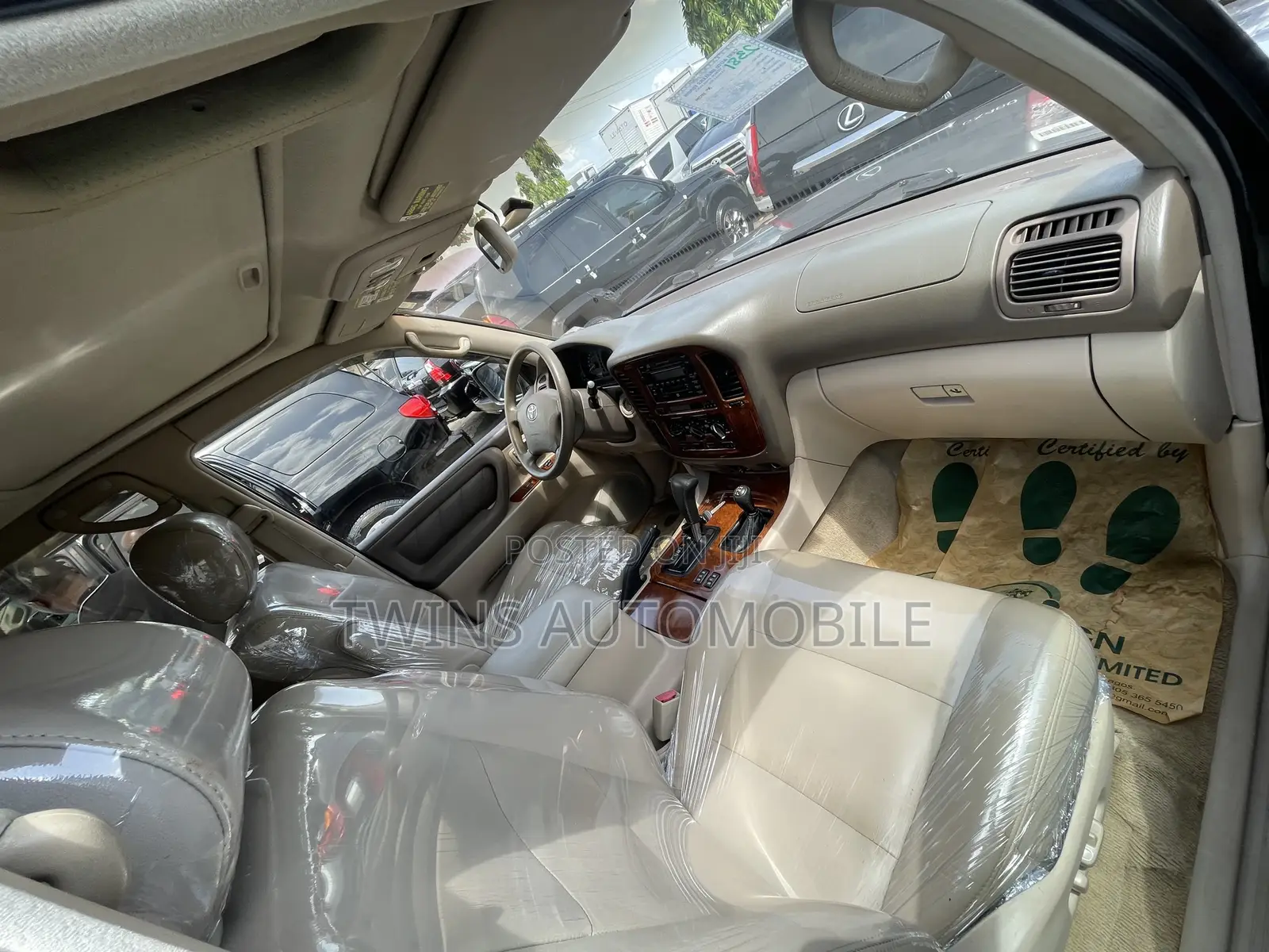 Toyota Land Cruiser 2004 Gray