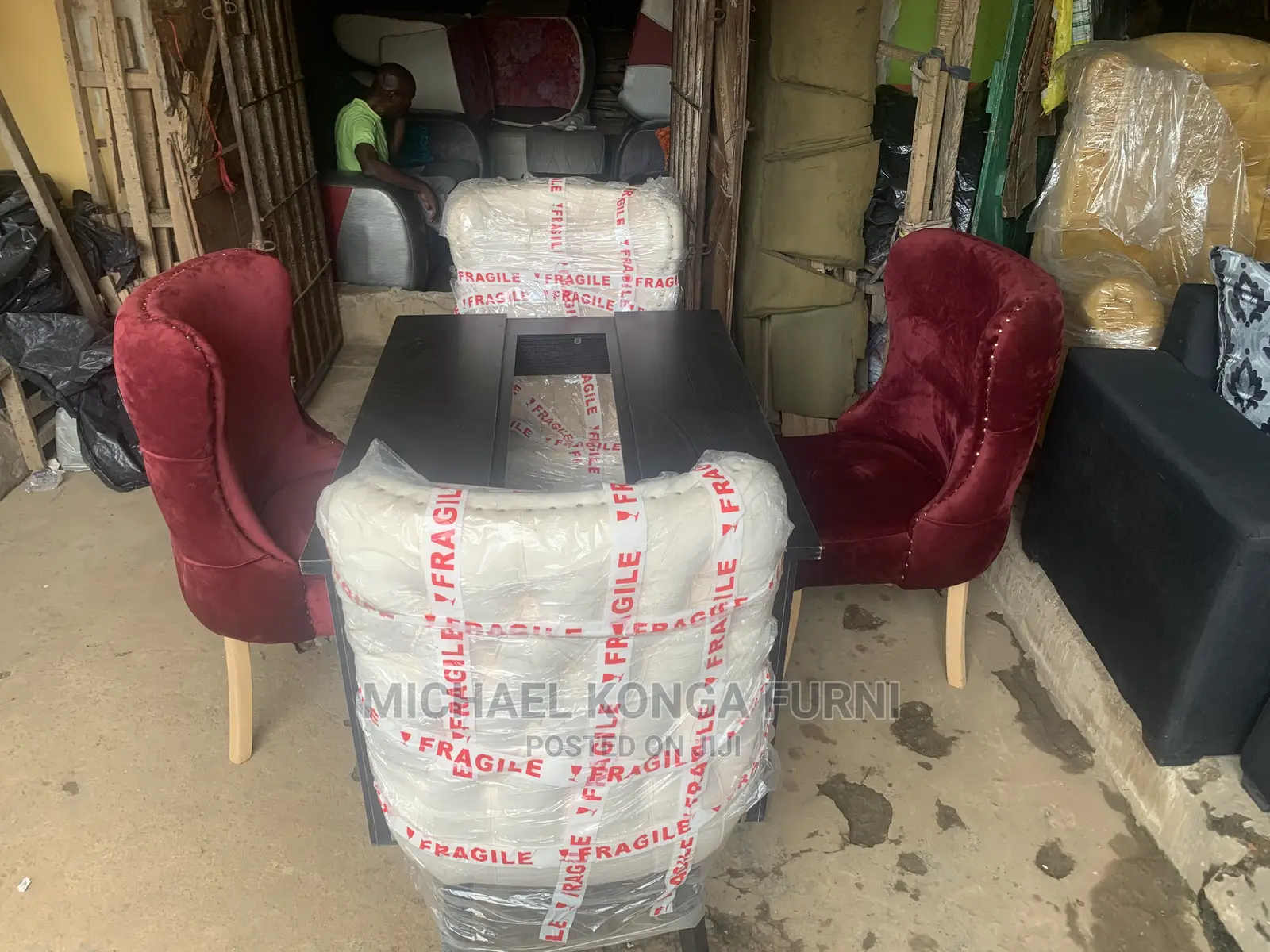 Classic 4 Seater Dinning