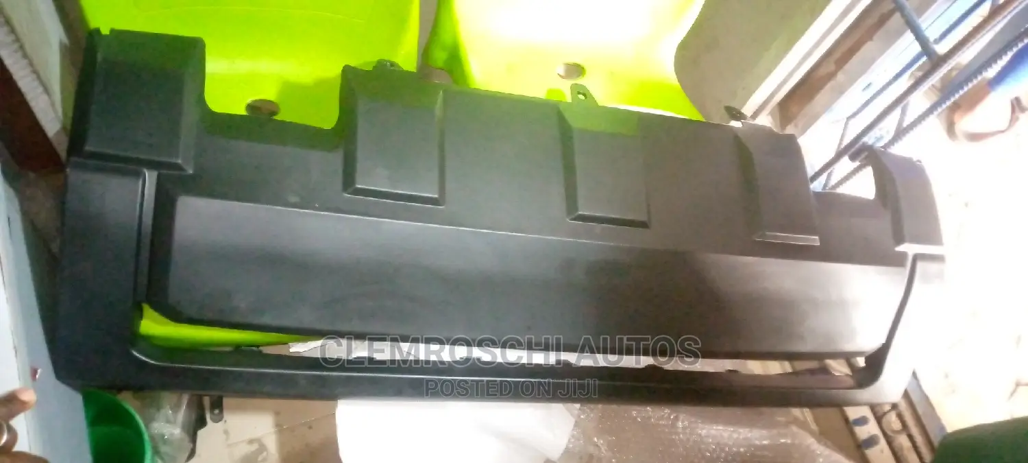 High Quality Certified Front Center Bumper Pad Tundra 2015