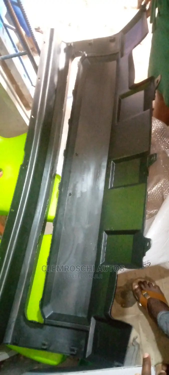 High Quality Certified Front Center Bumper Pad Tundra 2015