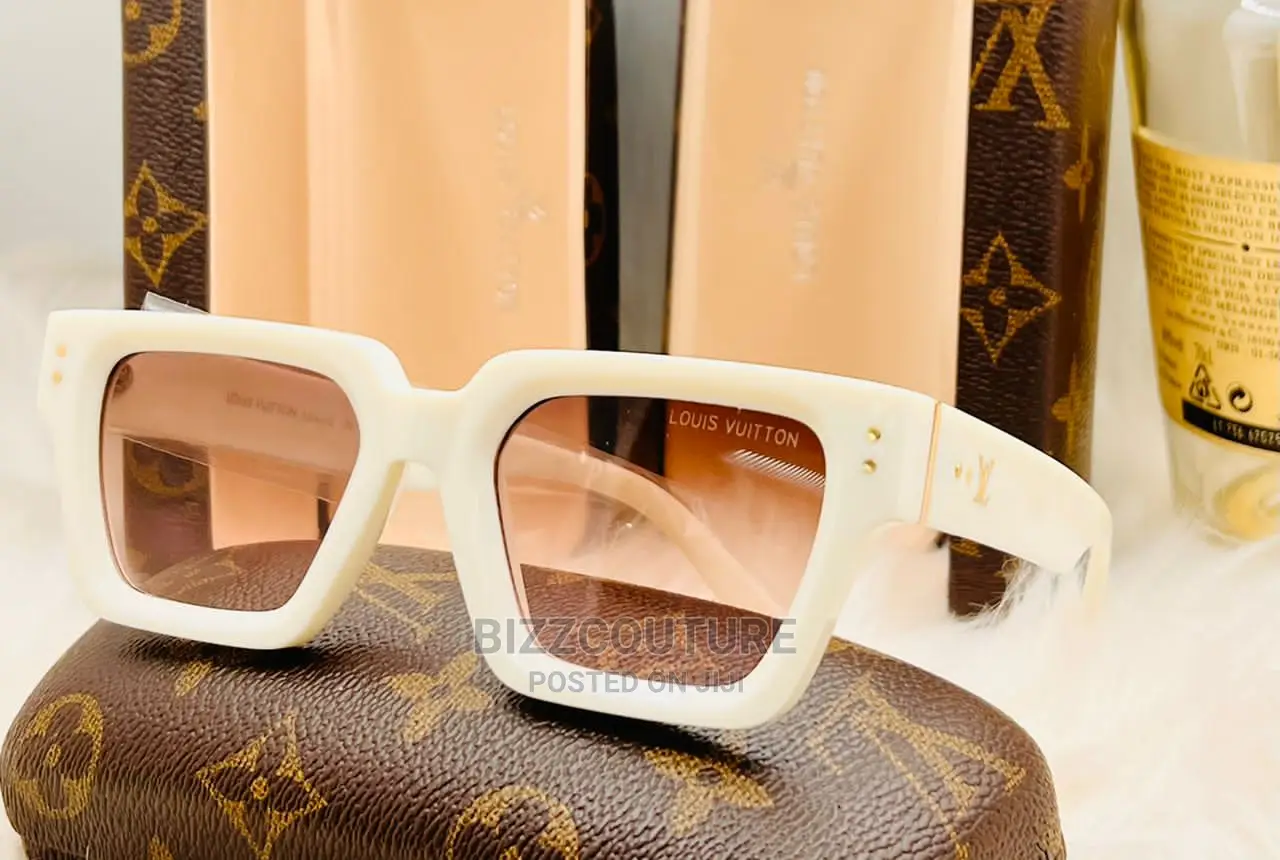 Original LOUIS VUITTON Sunglasses Available in Store