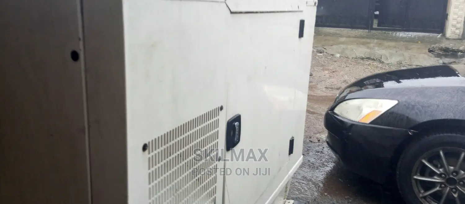 20kva FG Wilson Soundproof Generator