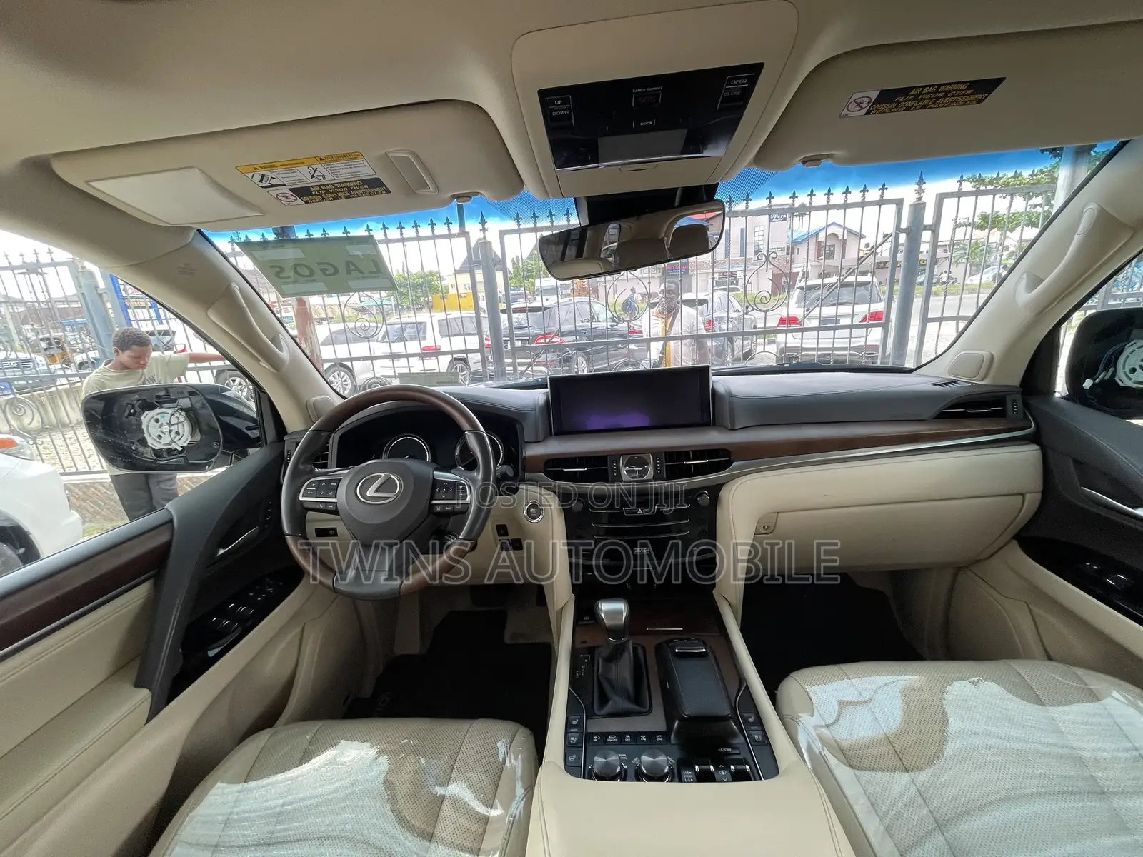 Lexus LX 570 AWD 2017 Gray