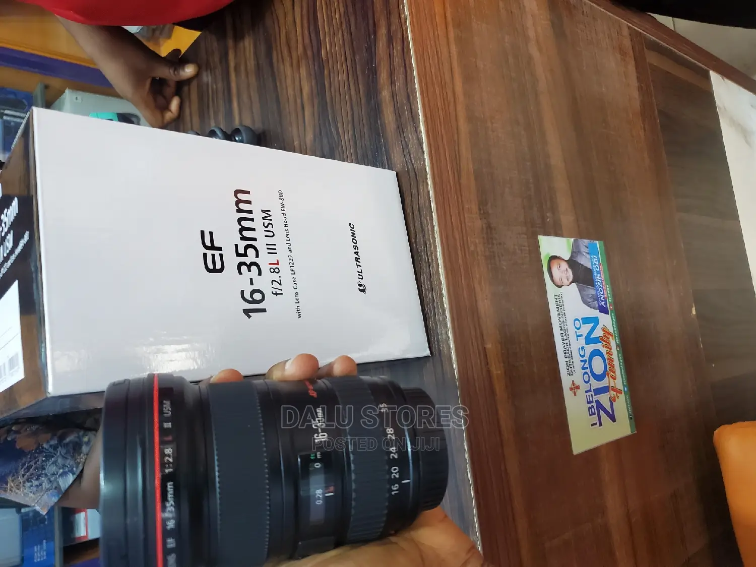Canon Ef 16-35mm F/2.8l Iii Usm Lens