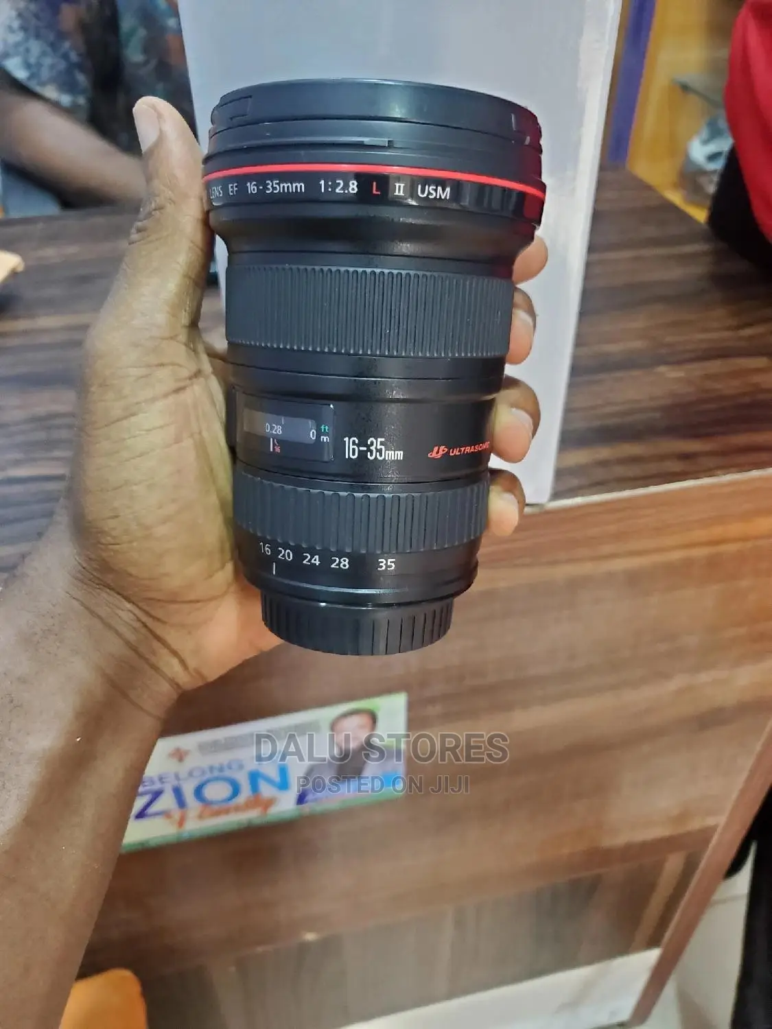 Canon Ef 16-35mm F/2.8l Iii Usm Lens