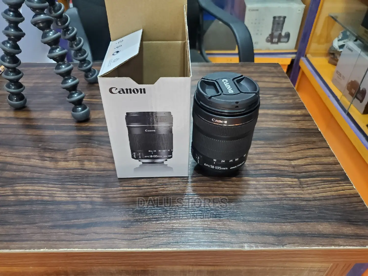 Canon Ef-S 18-135mm F/3.5-5.6 Is STM Lens