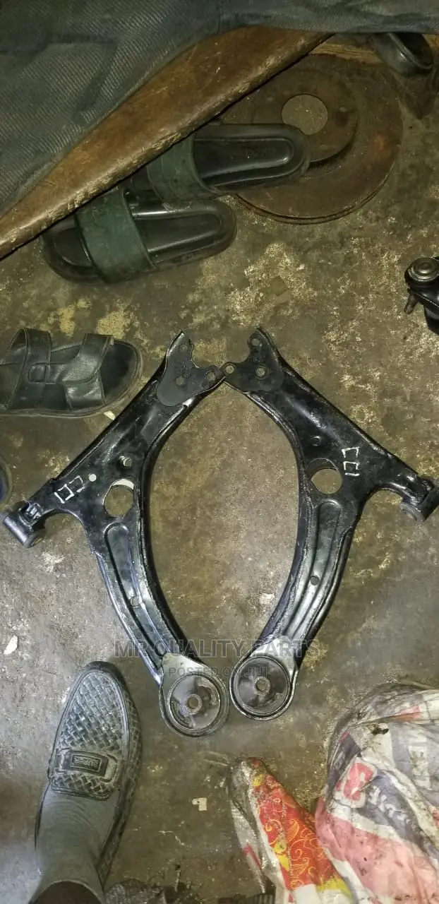 Lower Arm for Toyota Corolla America