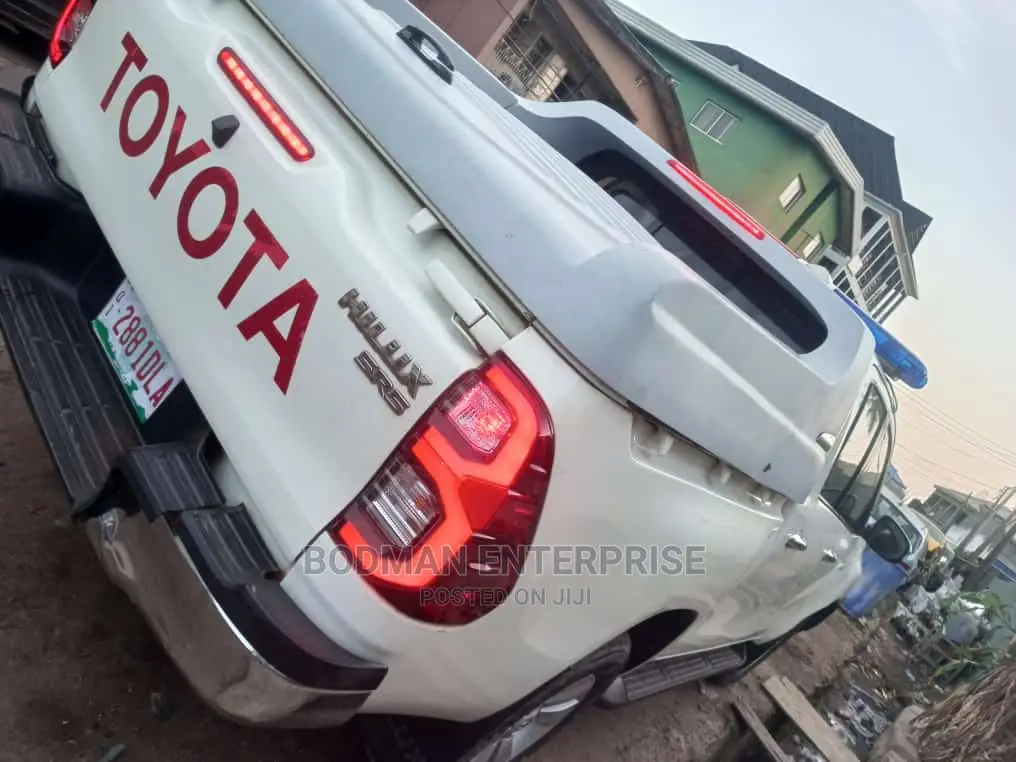 Carry Boy Boot Cover for Toyota Hilux 2018*+