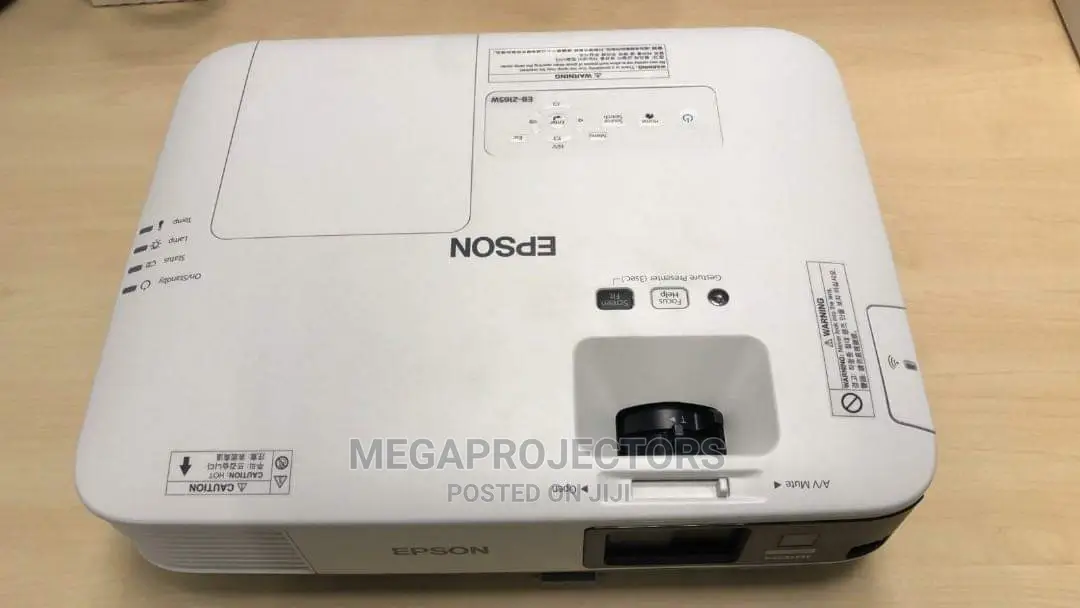 Tokunbo Epson Projector 5500 Lumens