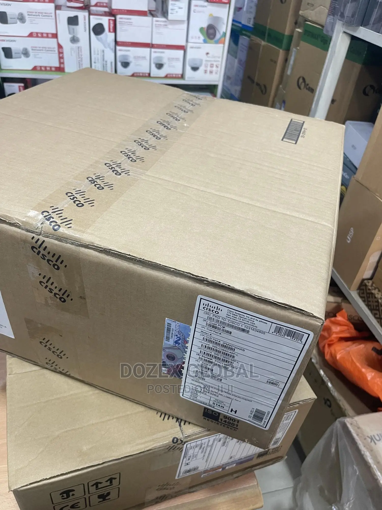 Cisco 3850 48 P-L (Gigabit and Poe Switch)
