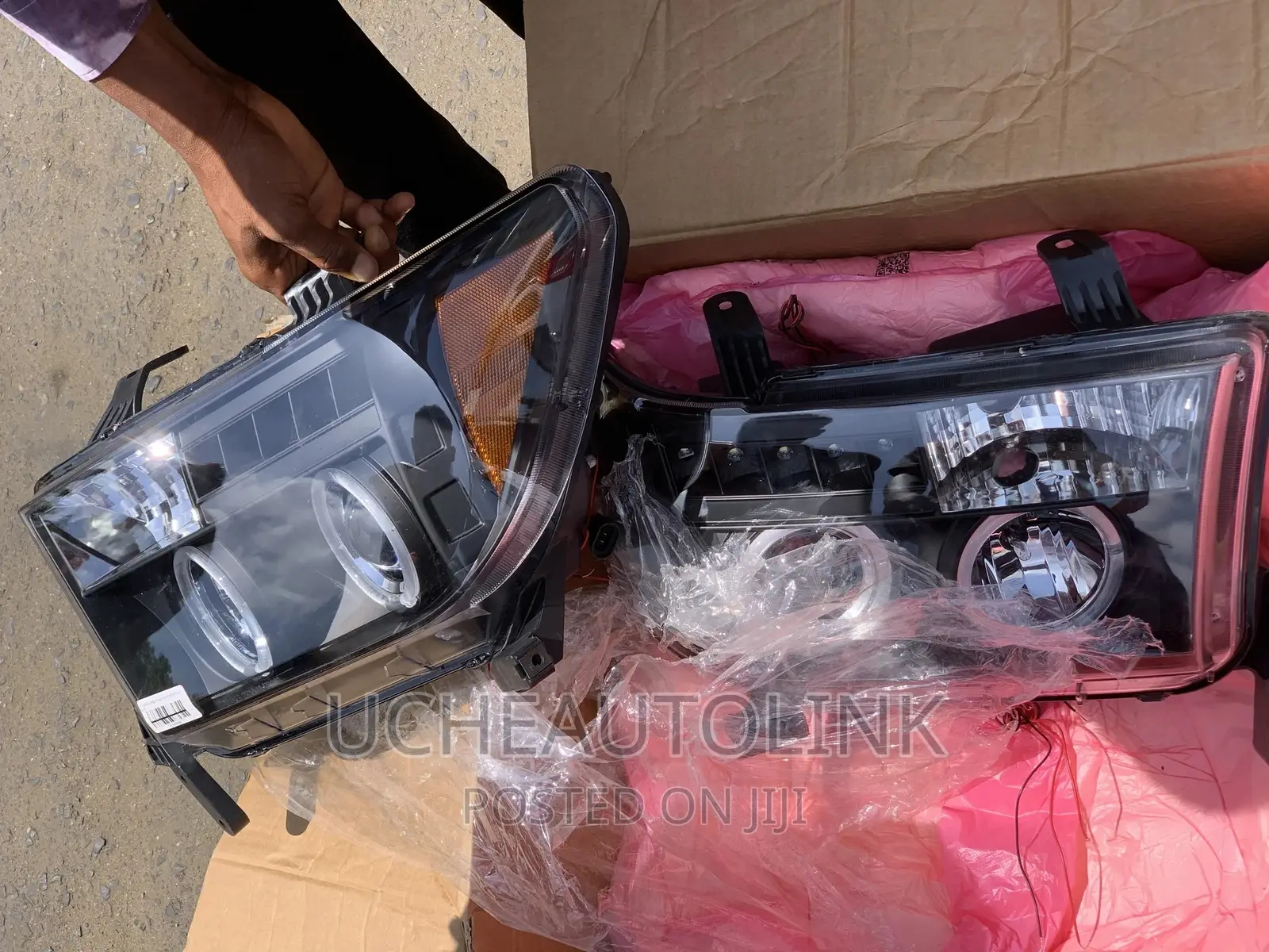 LED Headlight Available for Toyota Sequoia and Tundra 2008