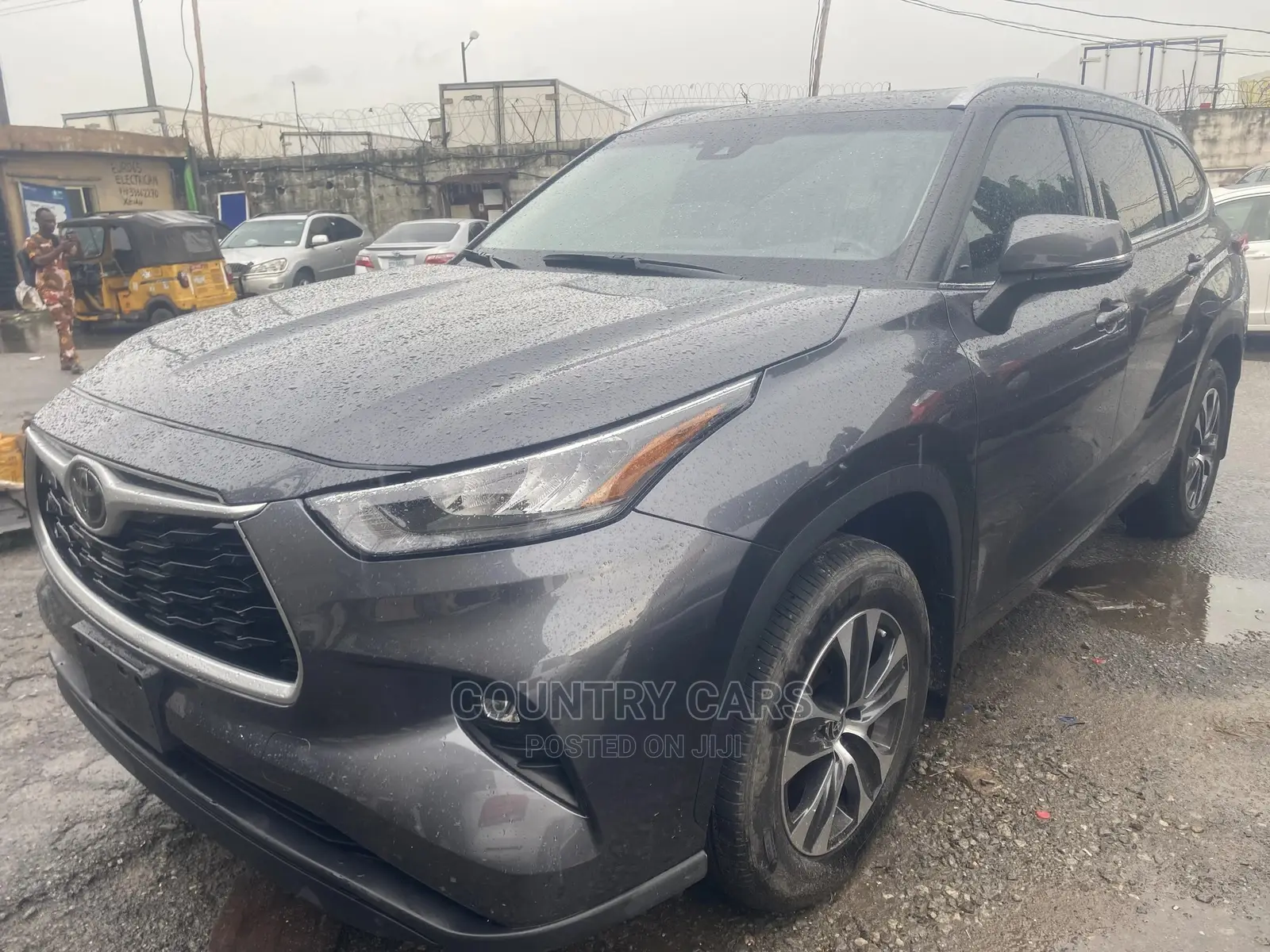 Toyota Highlander XLE AWD 2020 Gray