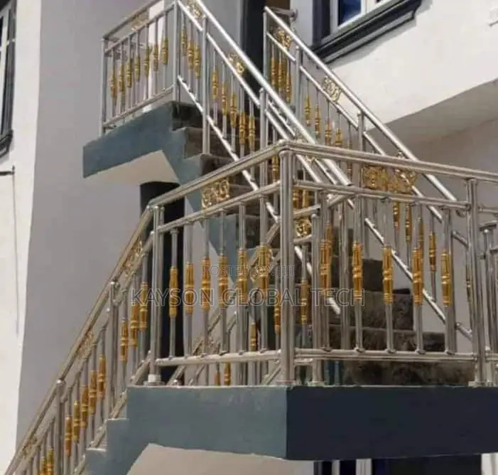 Stainless Handrail Gold Staircase
