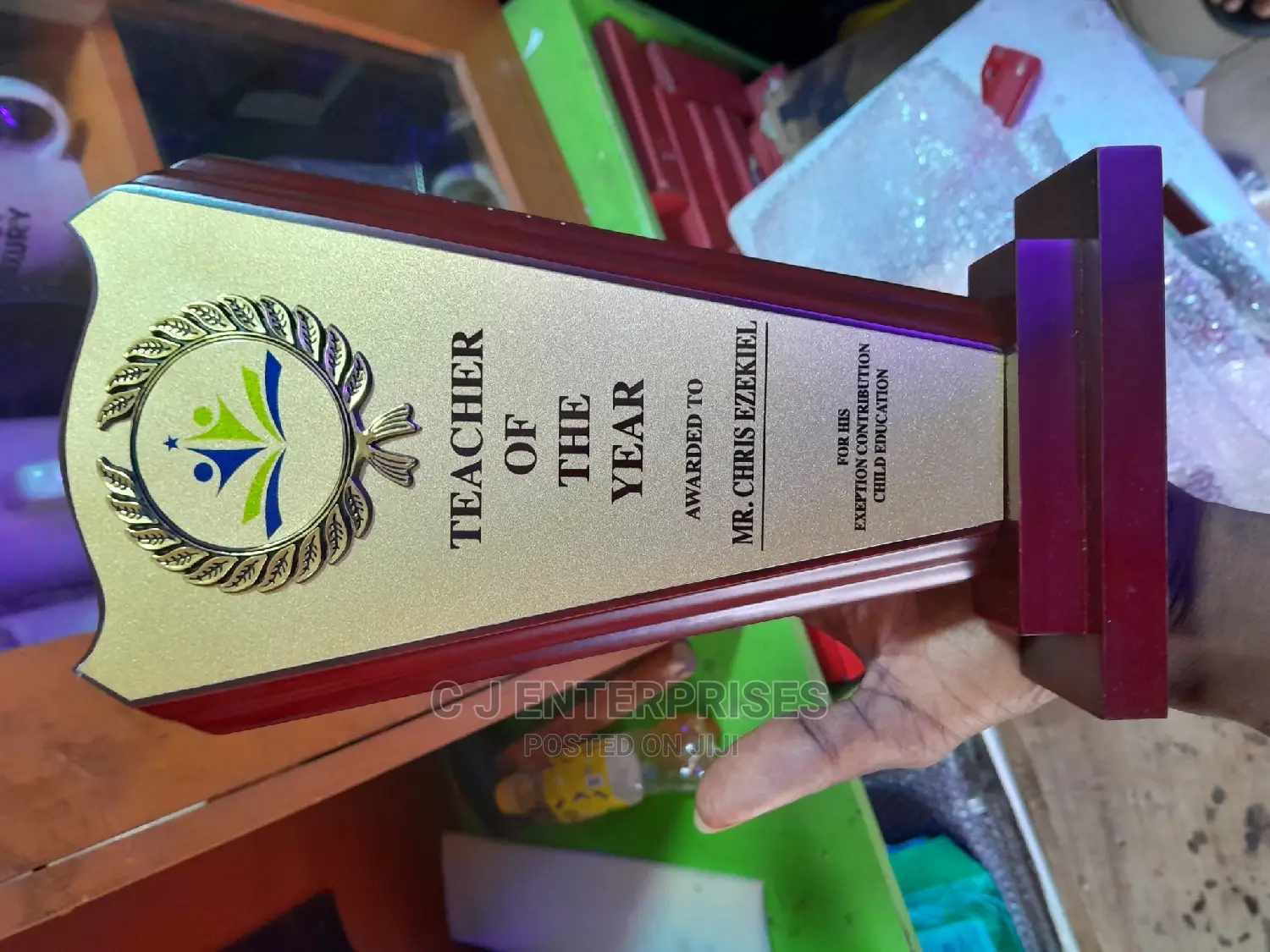 Wooden Award Plaque M88