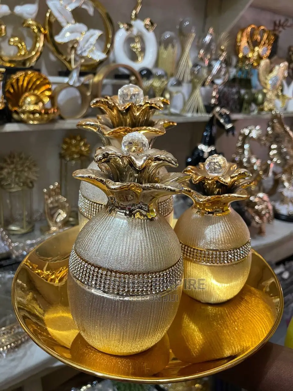 Luxury 4 Pieces Pine Ornaments