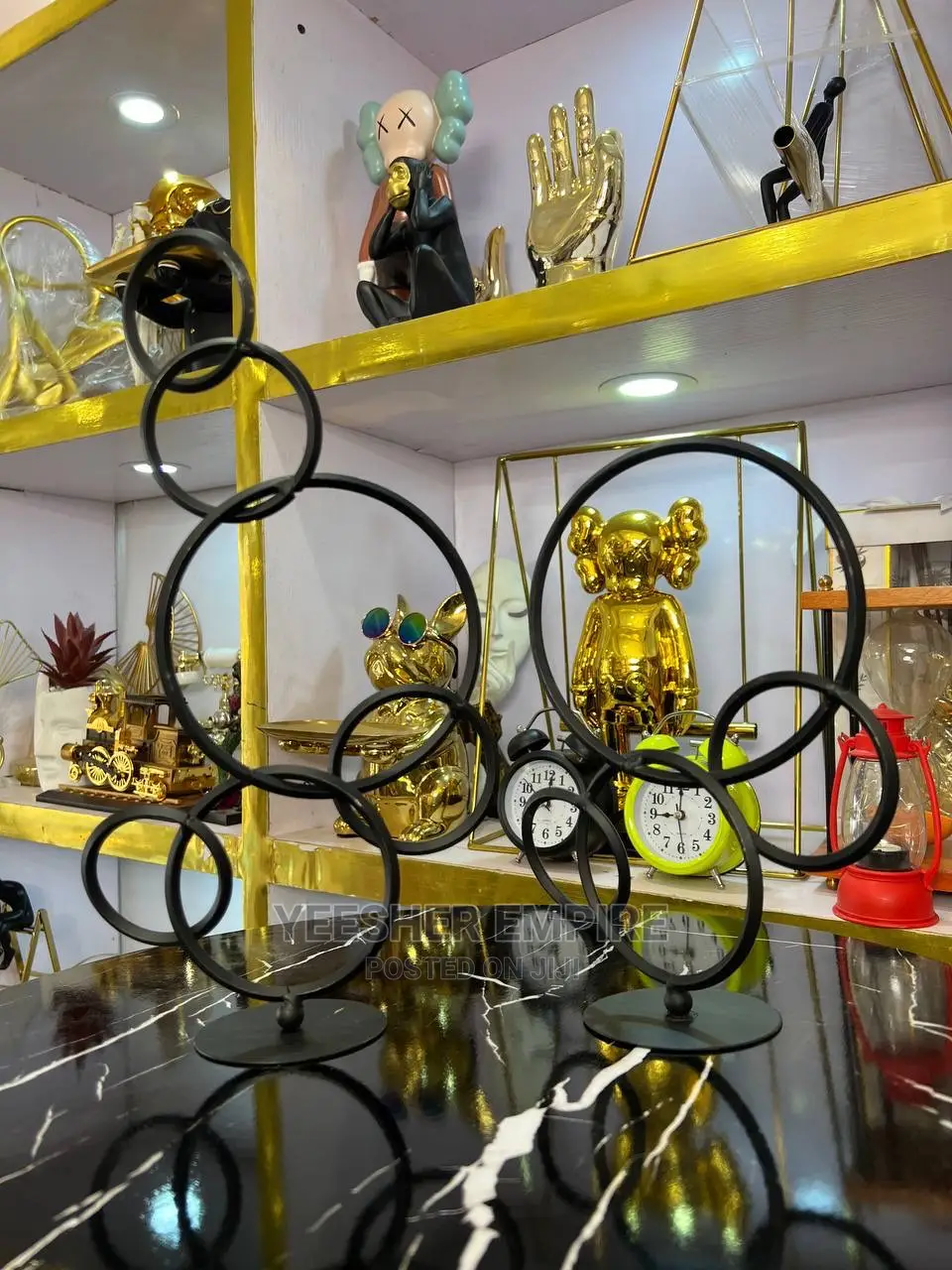 Unique Ring Decor