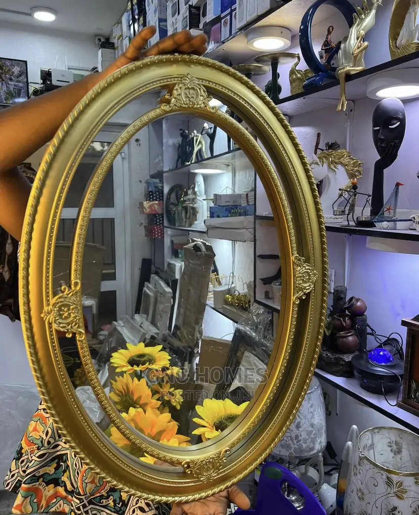 Gold Frame Mirror (Decorate)