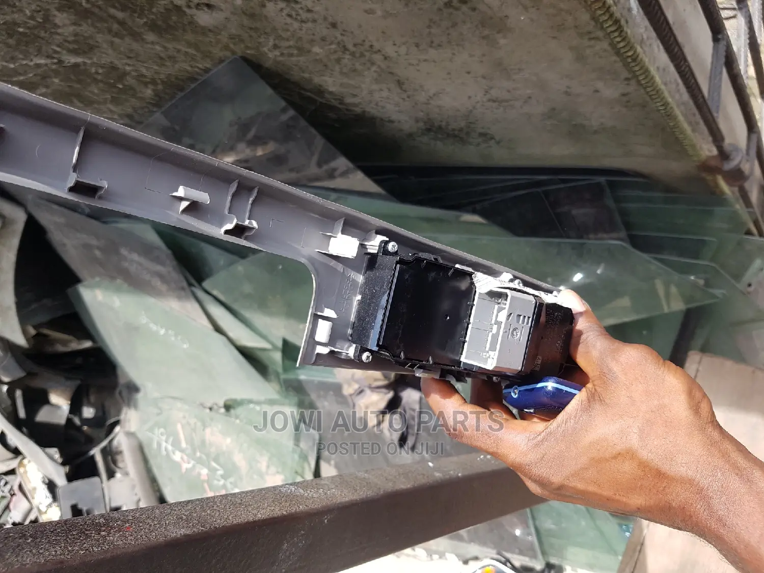 Door Button Honda Pilot/Accord/2008-12 Model