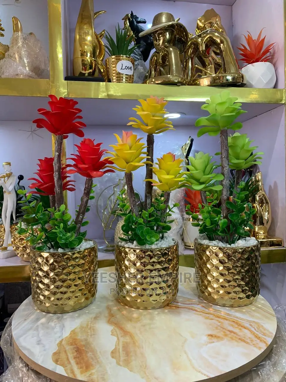 Luxury Gold Pot Island Flowers