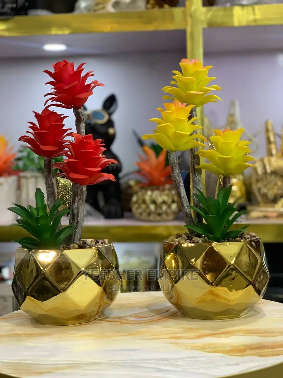 Gold Pot Island Flowers