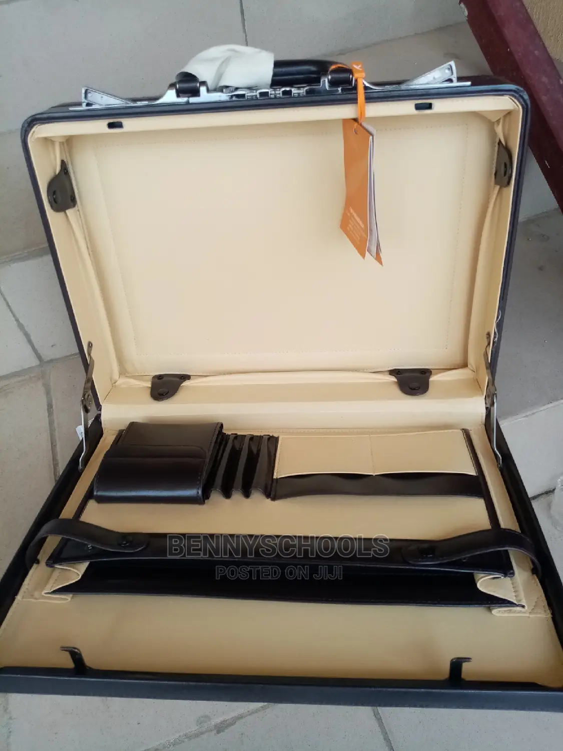Big Brown Leaves King Briefcase
