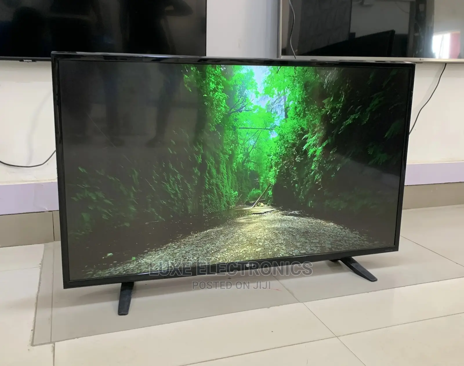 43 Inches LG Uhd HDR Smart Tv
