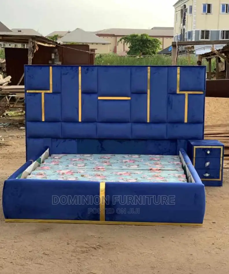Quality 6 X 7ft High Back Rest Padded Bedframe.