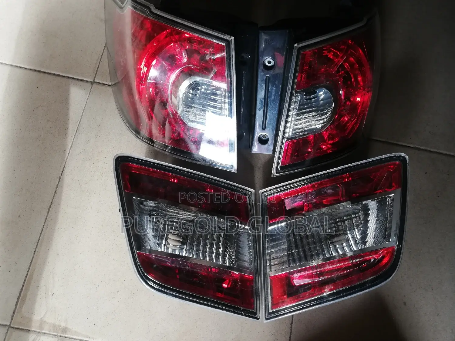 Complete Rear Light for MPV 2010