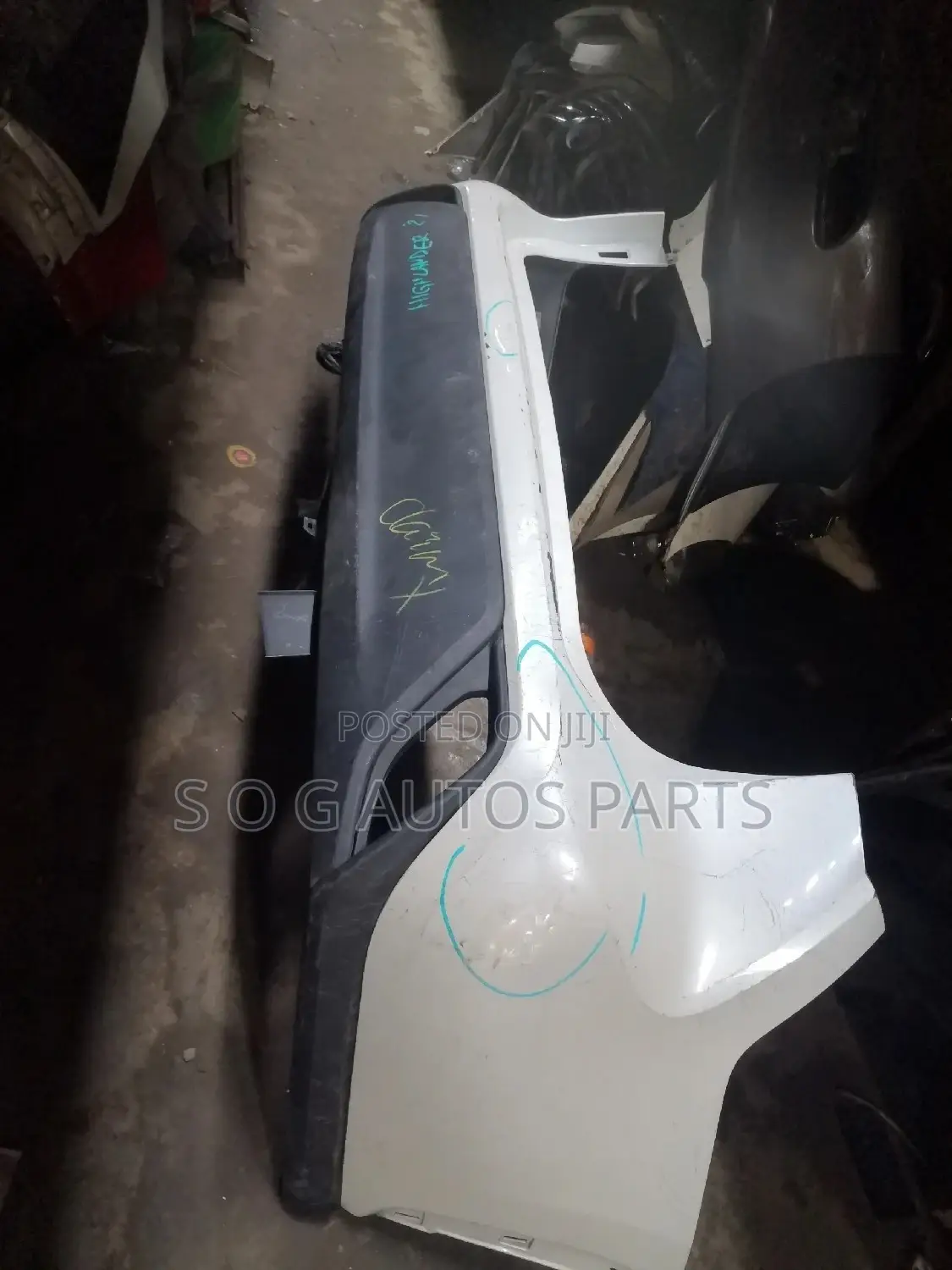 Complete Back Bumper Toyota Highlander 2021