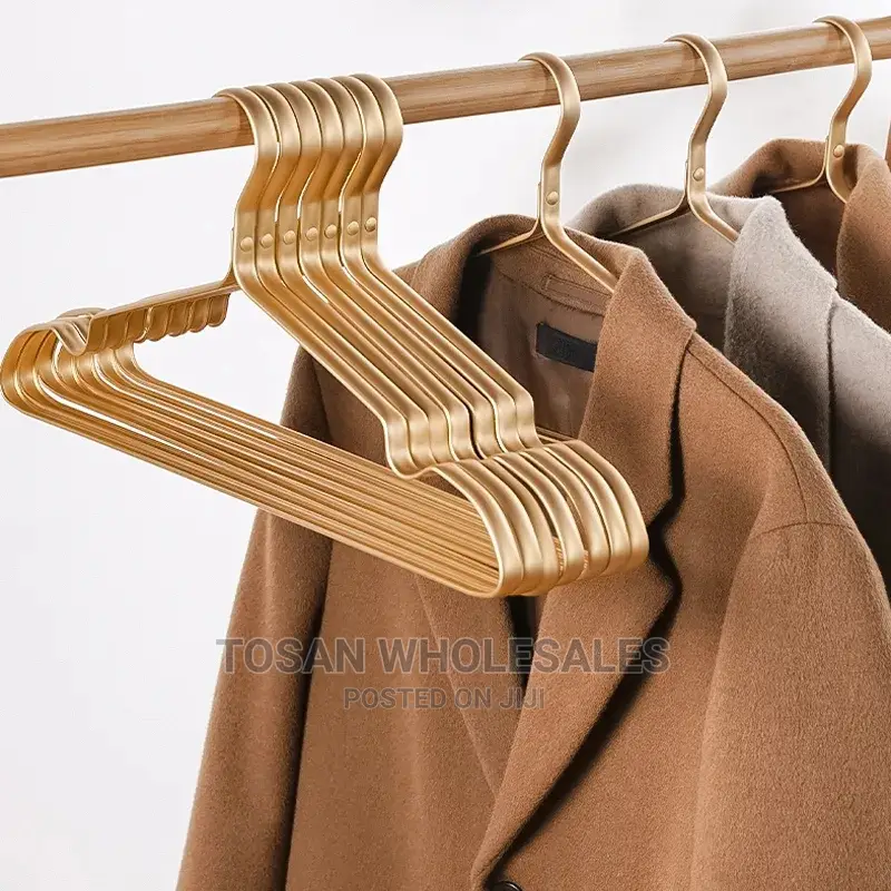 Quality Metal Clothes Hangers - 5 PCS - Gold