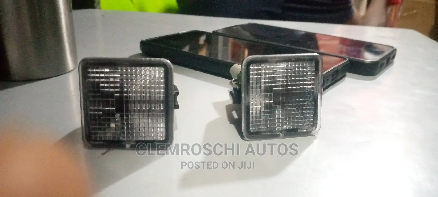High Quality Certified Back Bumper Plate Number Light Tundra
