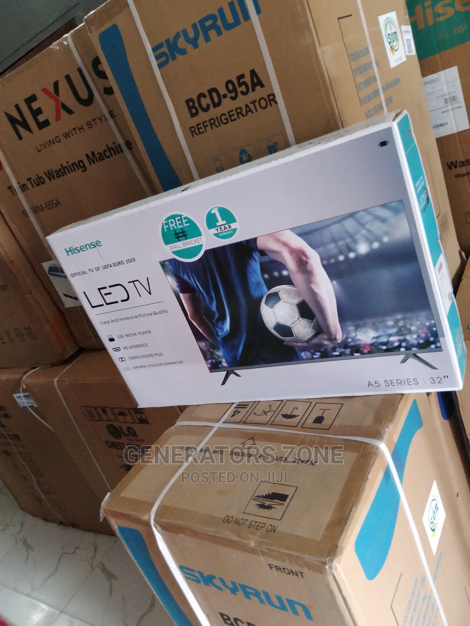 Brand New 32' LED Tv32b5100h
