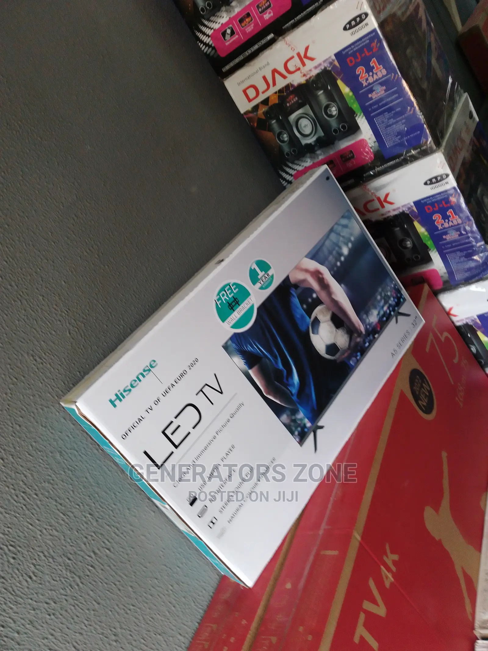 Portable 32 Inch LED TV With Free Wall Bracket