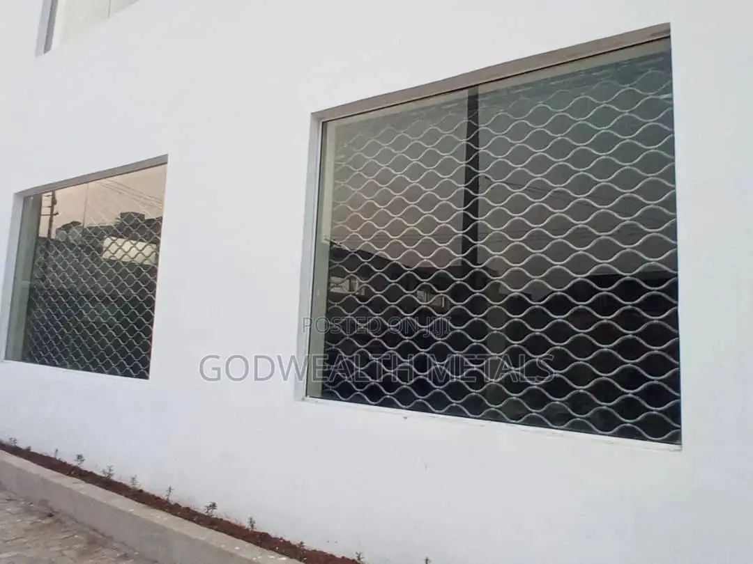 Grills Pipe Roller Shutter Door