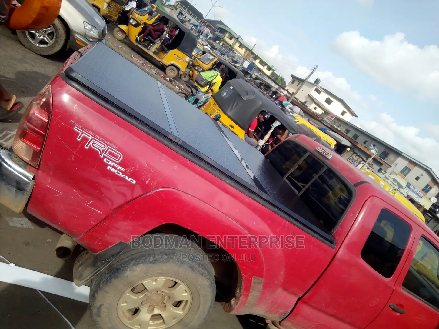 Fiber Folding Boot Cover for Toyota Tacoma **