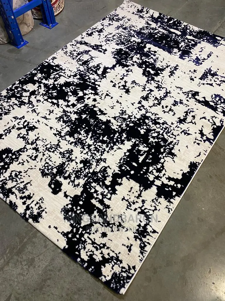 5*7fts Black and Beige Turkey Center Rug