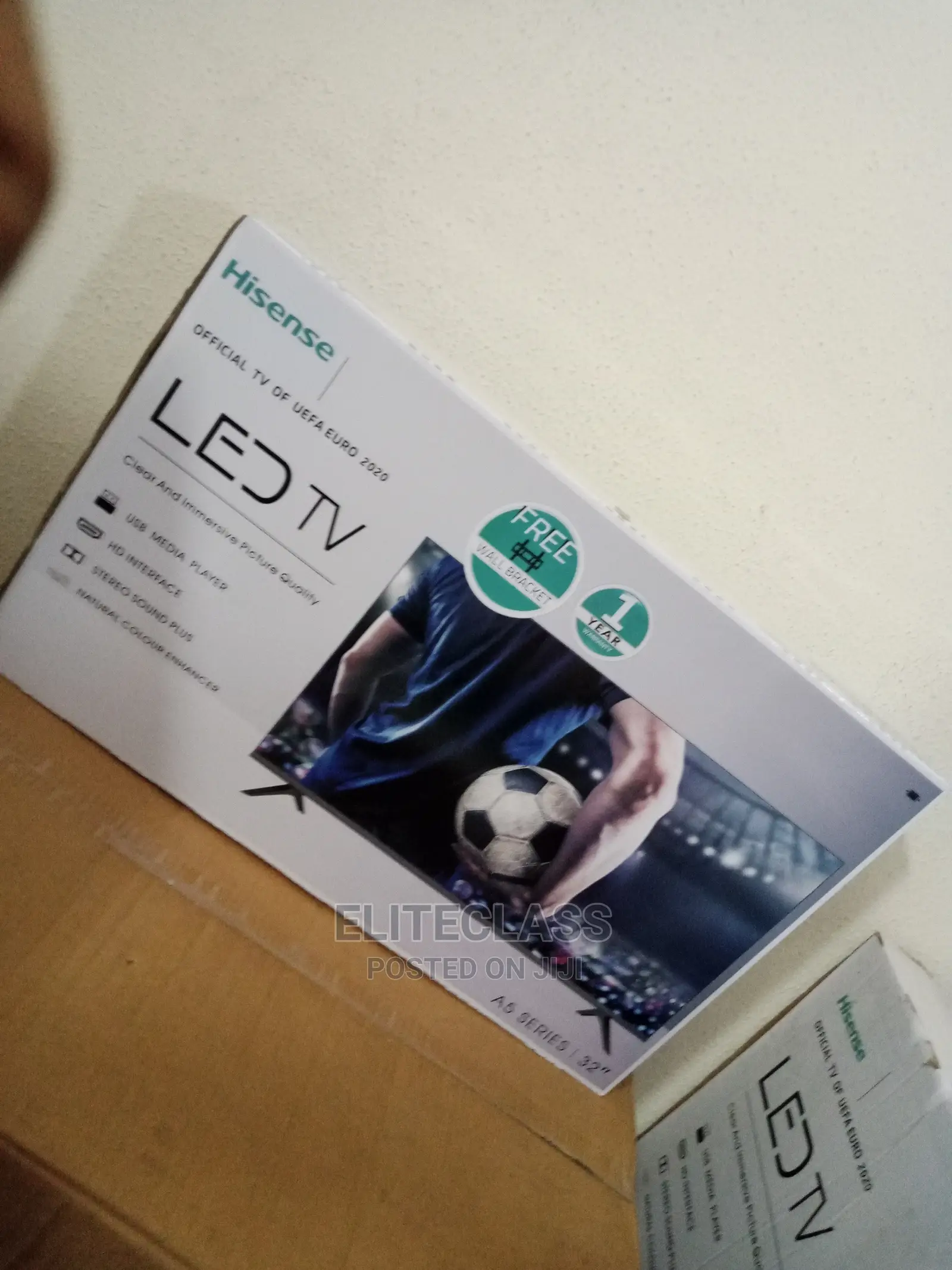 Low-Cost Hisense 32 Inch LED TV