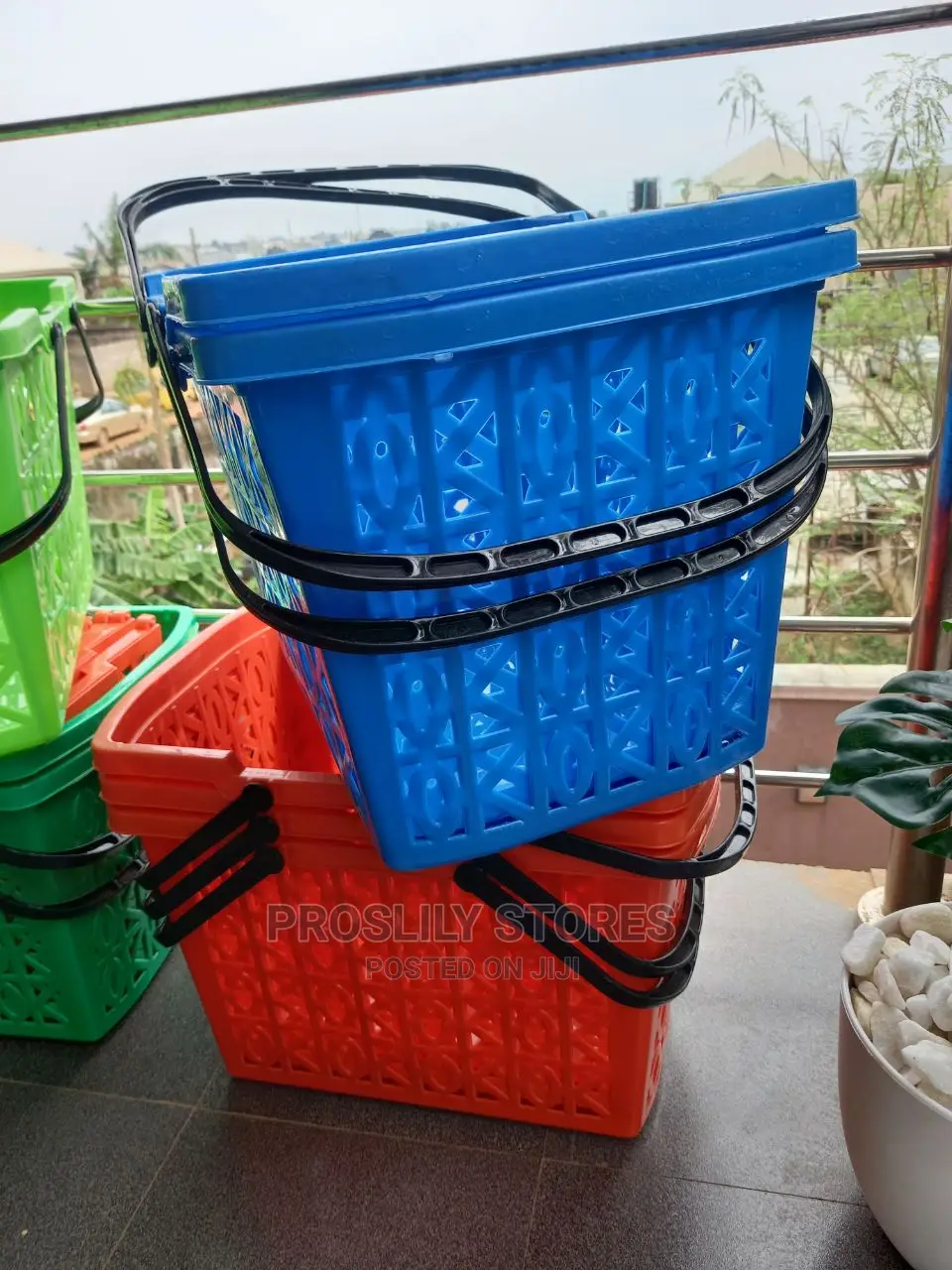Shopping Basket With Cover