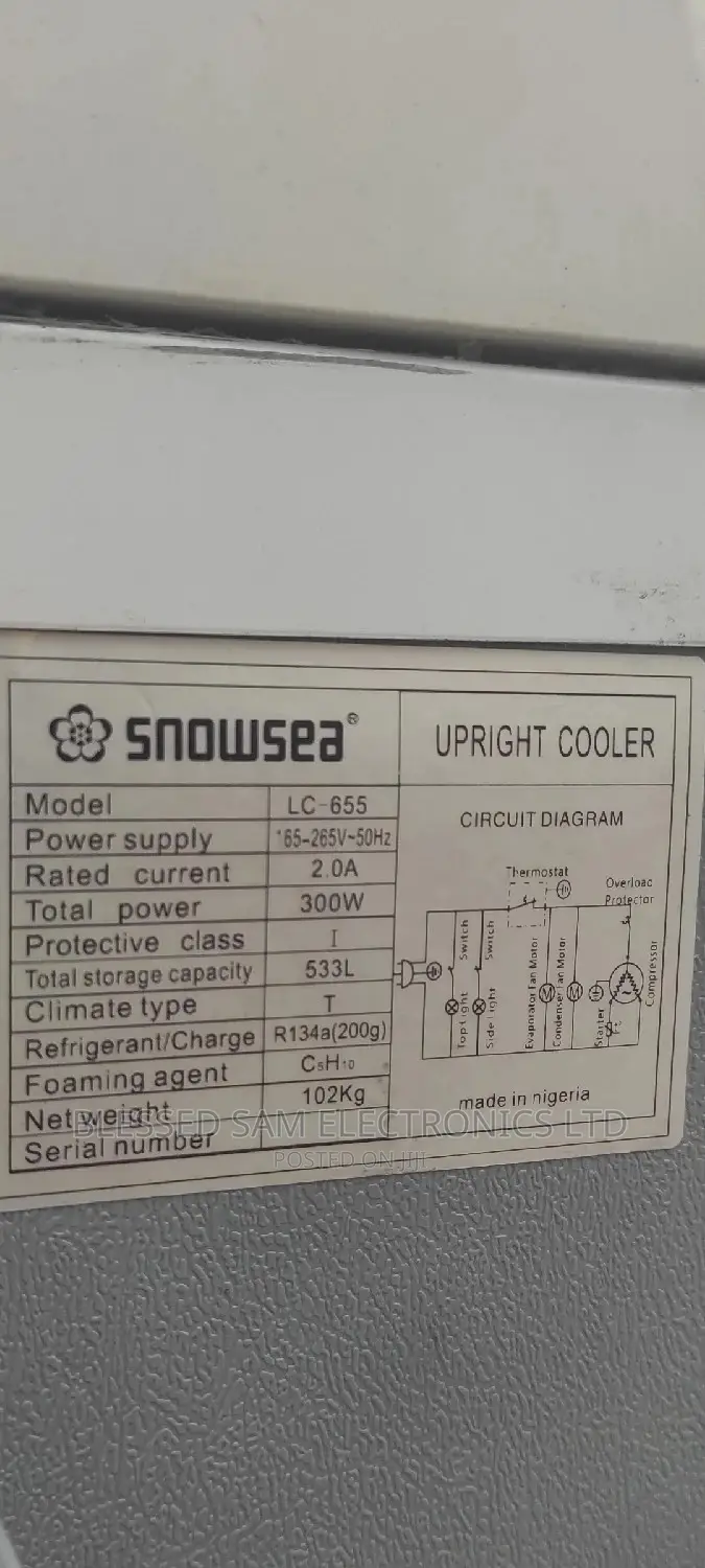 Snowsea 533L Double Door Chiller 4 Step Display Glass Door
