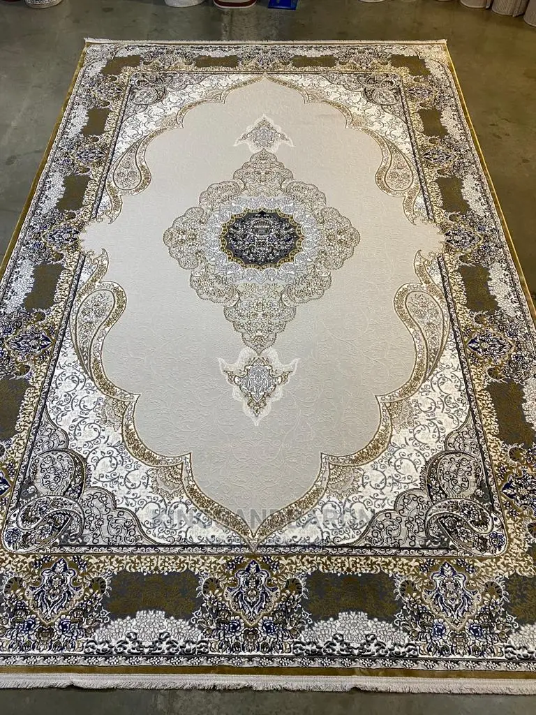 8*11fts Beige and Cream Quality Iranian Rug (4*6,7*10,5*7,10*13