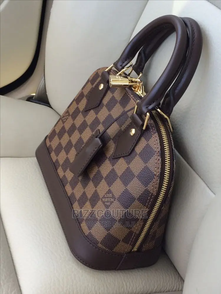 Original LOUIS VUITTON Leather Hand Bags Available in Store