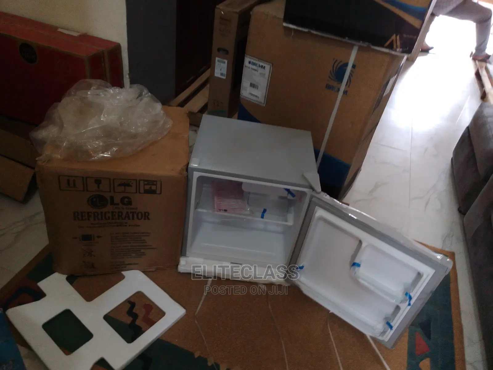 Newly Produced Luxury LG Gc-065l Bedside Fridge