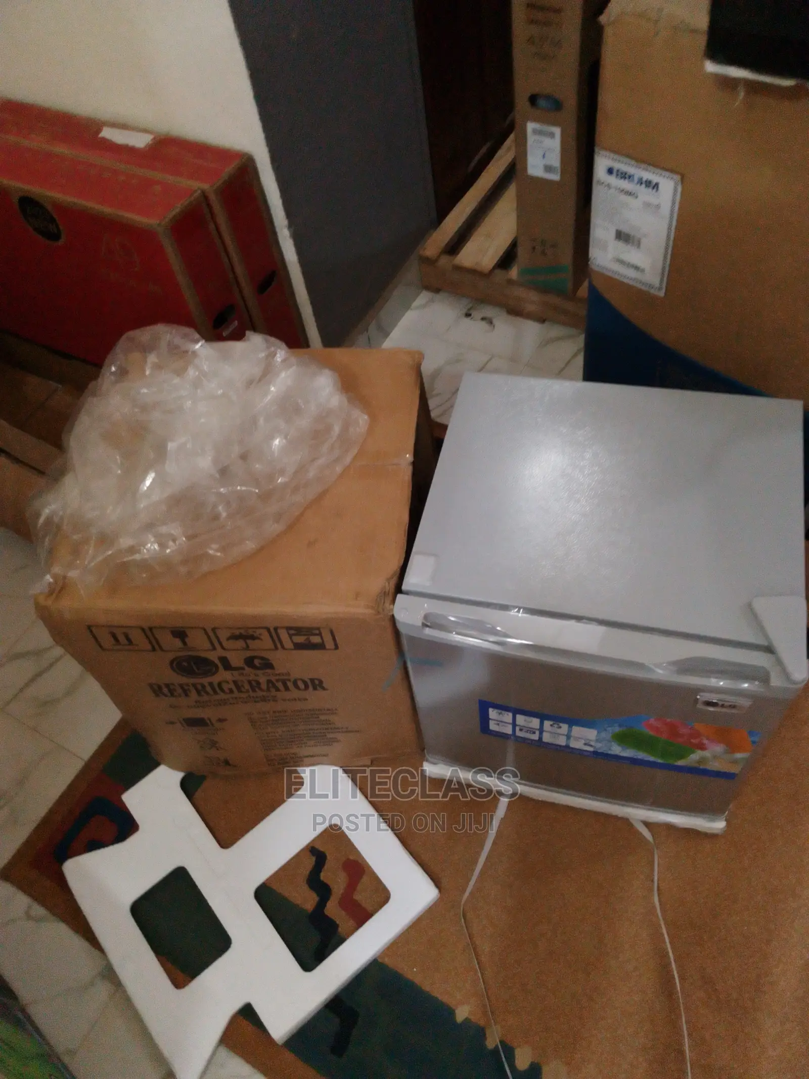 Life Is Good (Lg) Bedside Fridge Gc-065l