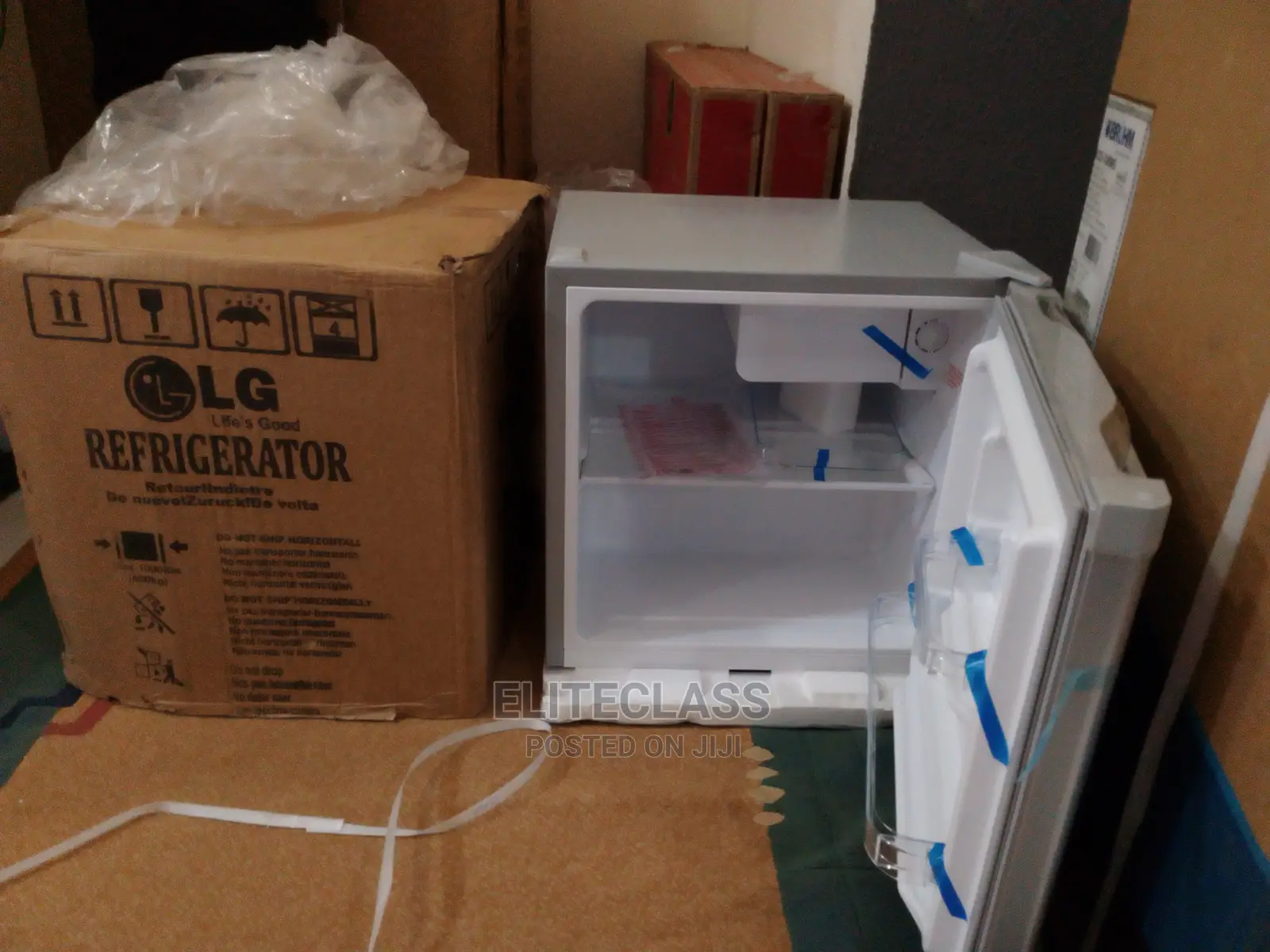 Life Is Good (Lg) Bedside Fridge Gc-065l